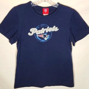 NFL Team Apparel- New England Patriots Women’s T-Shirt – Size Small
